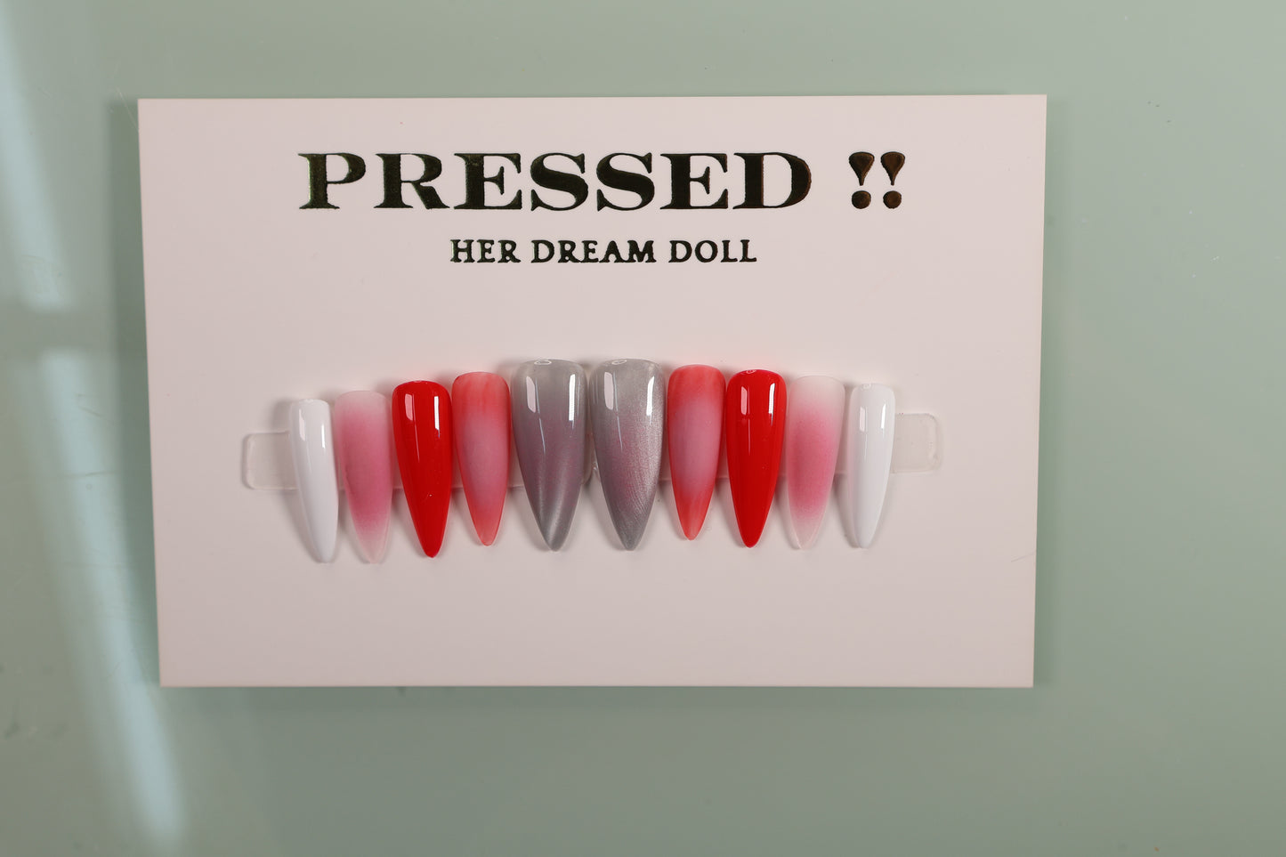 Red White and Cat eye Gradient